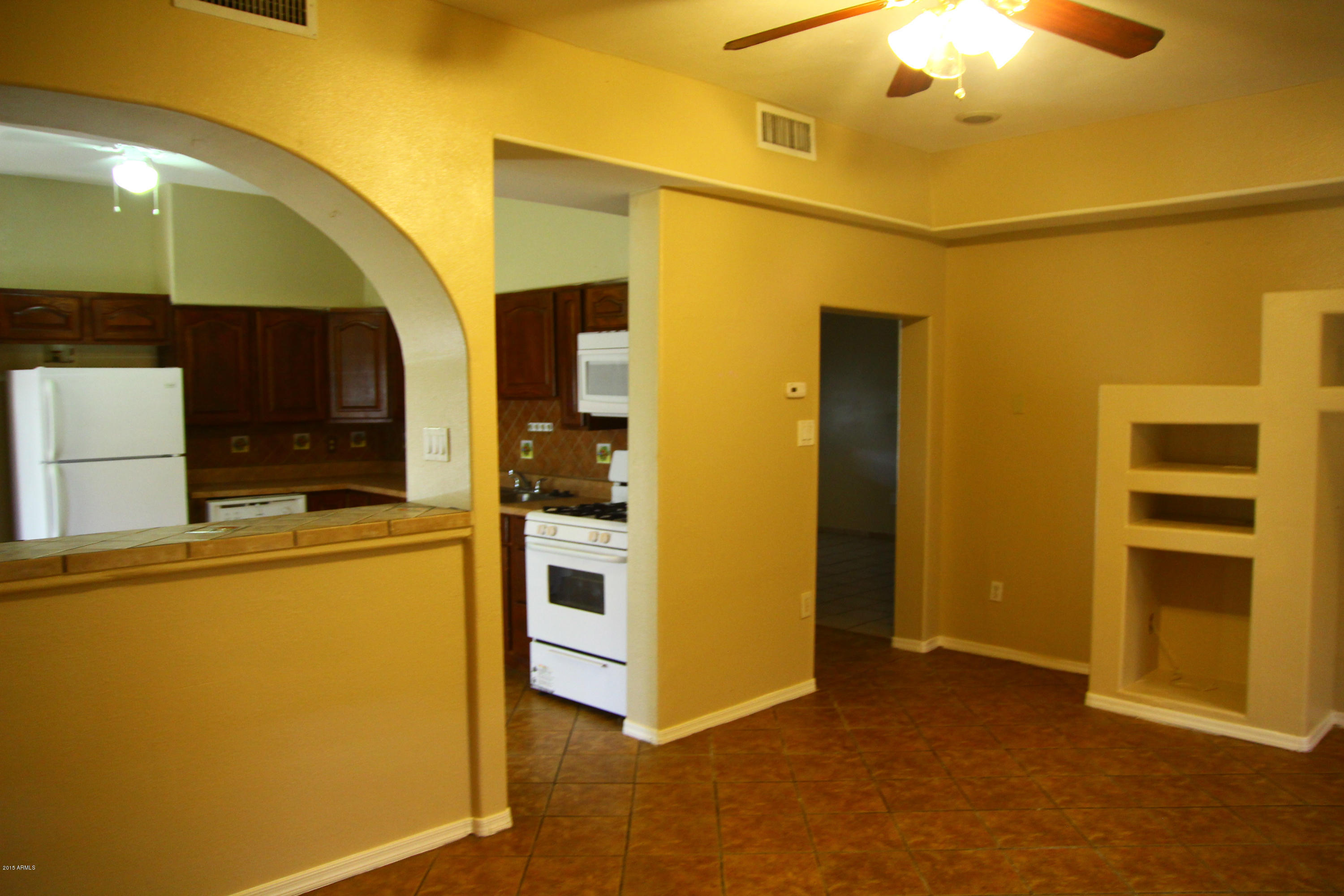 1940 East Monte Vista Road Phoenix, AZ 85006 - Photo 12 of 26 Gallery Image 12