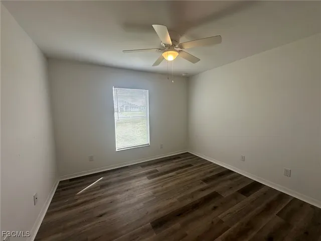 $1,975 | 3929 Northwest 42nd Avenue, Cape Coral, FL 33993