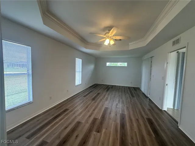 $1,975 | 3929 Northwest 42nd Avenue, Cape Coral, FL 33993