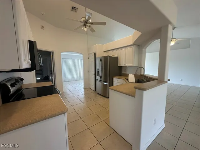 $1,975 | 3929 Northwest 42nd Avenue, Cape Coral, FL 33993