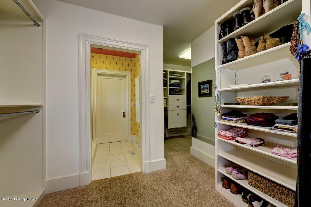 27 Stonebridge Road Louisville, KY 40207 - Photo 34 of 54 36
