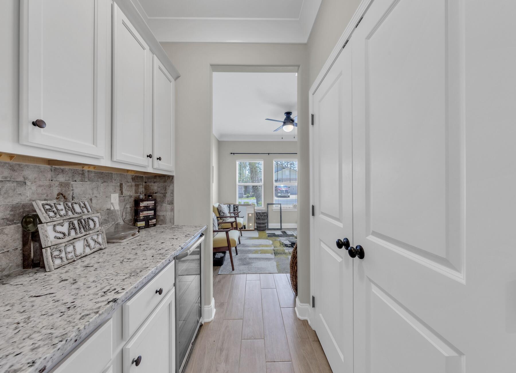1200 French Quarter Way Fort Walton Beach, FL 32547 - Photo 19 of 45 a kitchen with granite countertop lots of counter top space
