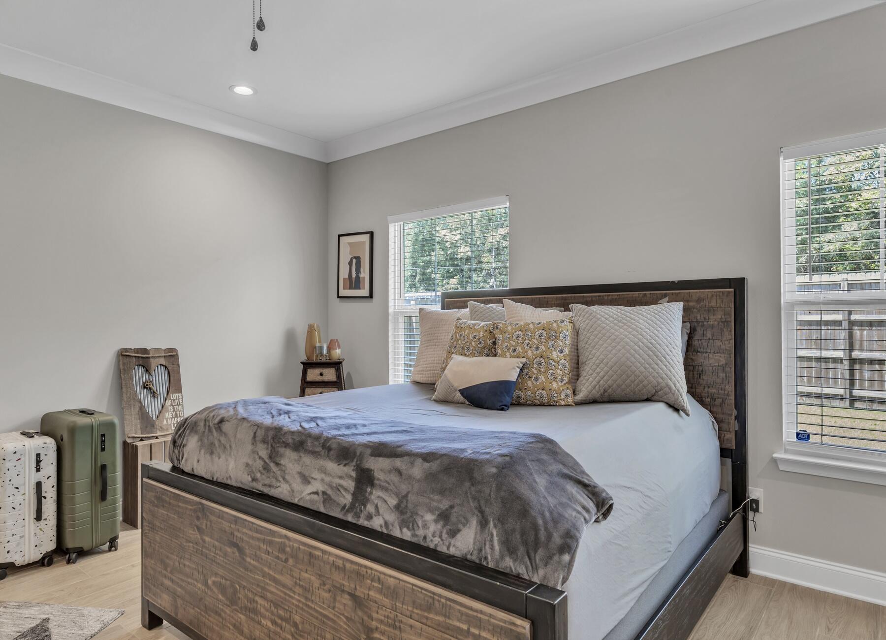 1200 French Quarter Way Fort Walton Beach, FL 32547 - Photo 31 of 45 a bedroom with a bed and window