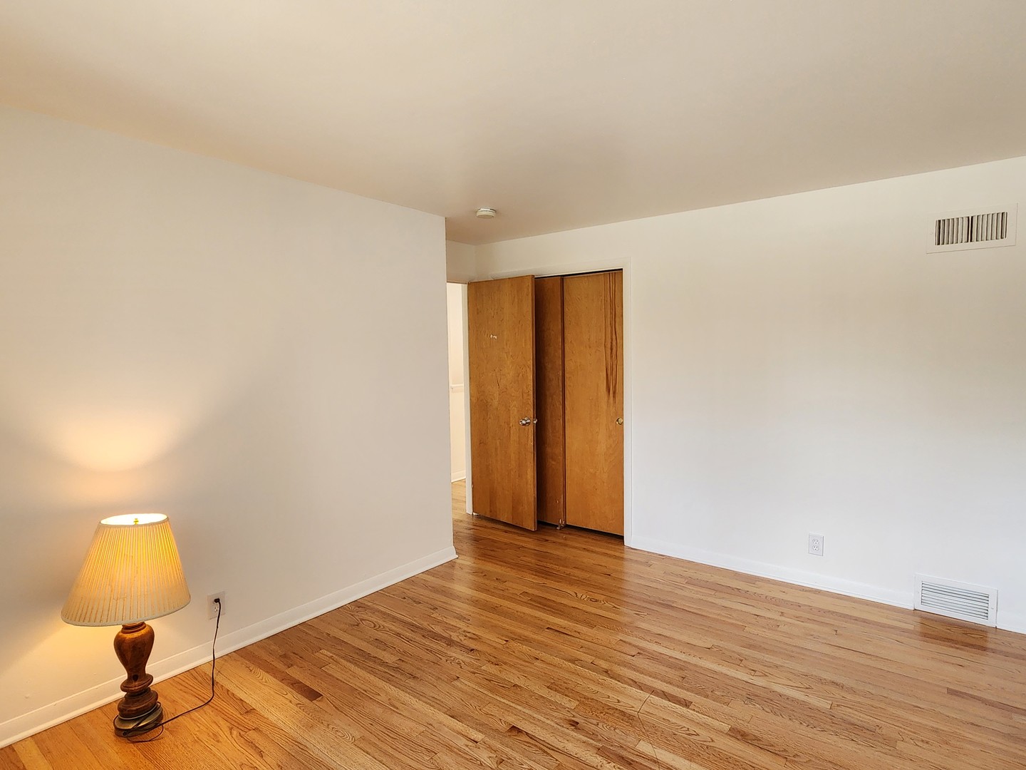 8916 Gross Point Road Skokie, IL 60077 - Photo 16 of 37 Gallery Image 16