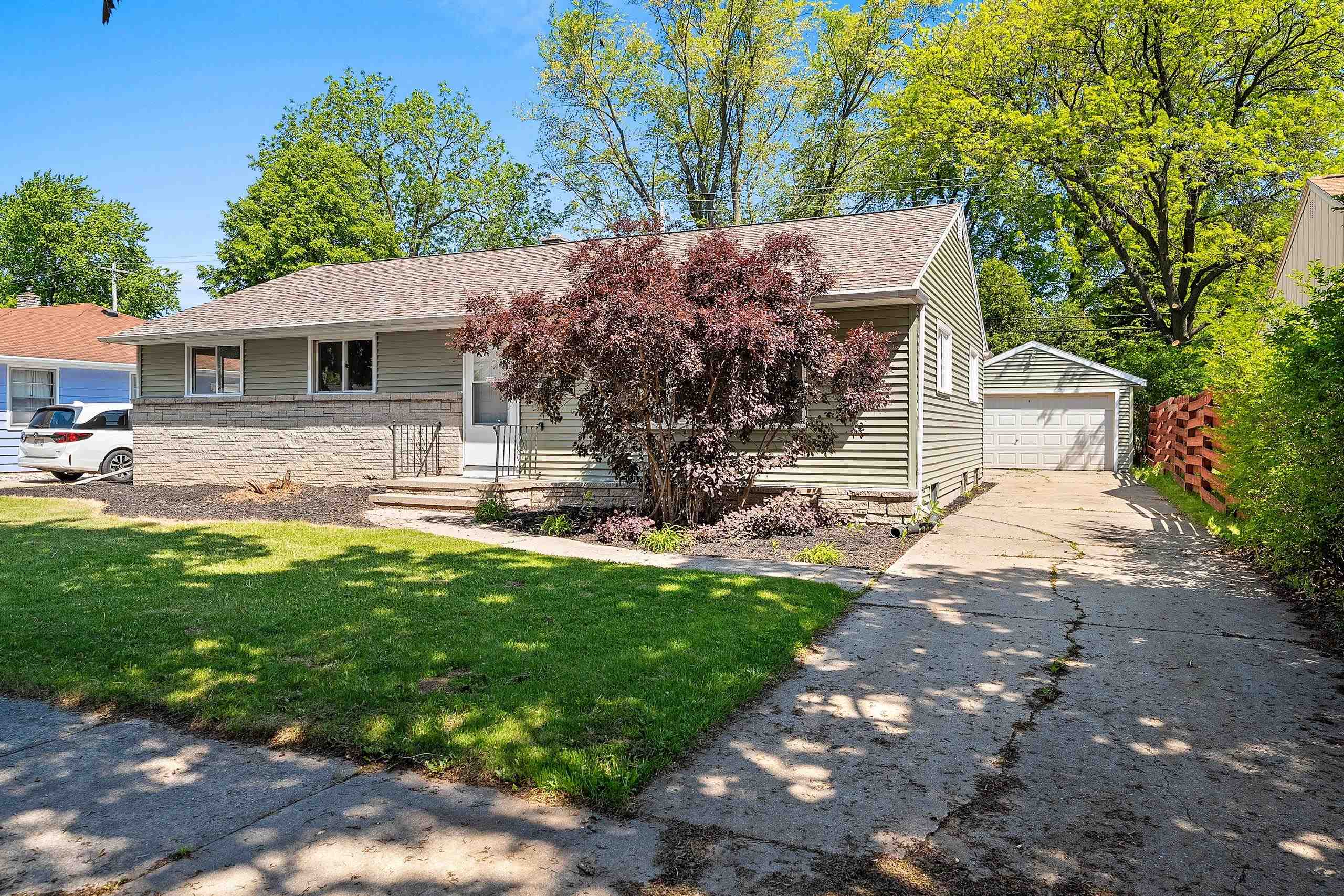 1006 East Lindbergh Street Appleton, WI 54911 - Photo 42 of 51