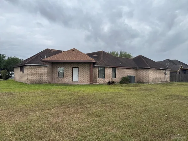 $1,600 | 112 Msg Mario A Solis Lane, La Villa, TX 78562