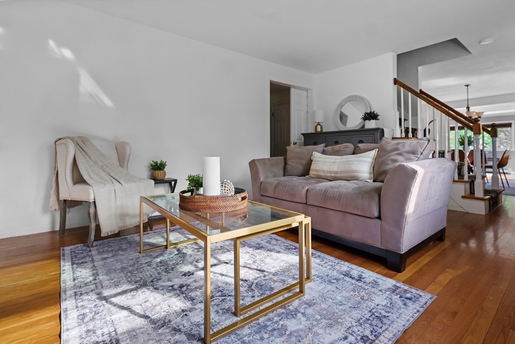 27 Searle Street Georgetown, MA 01833 - Photo 6 of 23