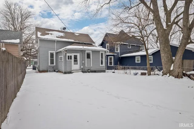 $189,500 | 855 East Washington Street, Frankfort, IN 46041