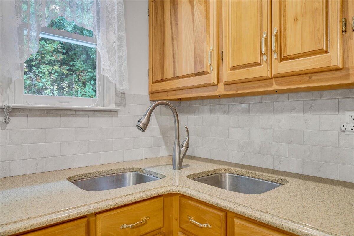 4144 Daugherty Road Salem, VA 24153 - Photo 12 of 57 10-MIB01930