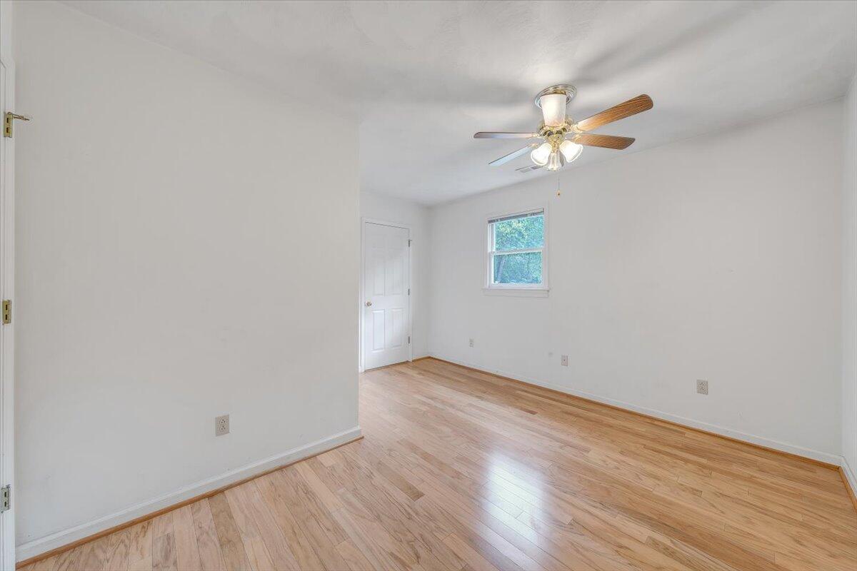 4144 Daugherty Road Salem, VA 24153 - Photo 33 of 57 31-MIB01885