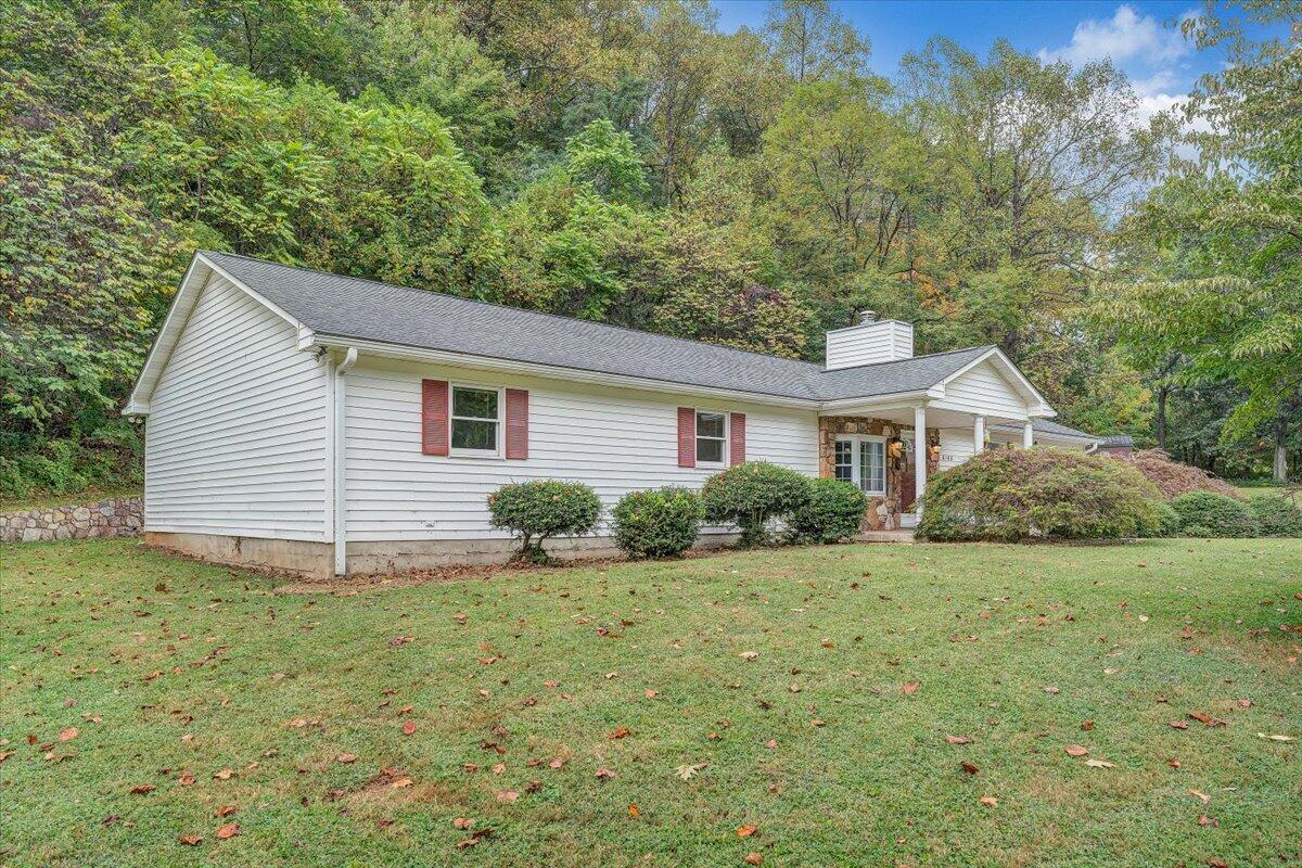 4144 Daugherty Road Salem, VA 24153 - Photo 45 of 57 43-MIB02041