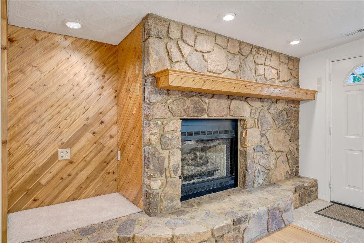 4144 Daugherty Road Salem, VA 24153 - Photo 9 of 57 07-MIB02026