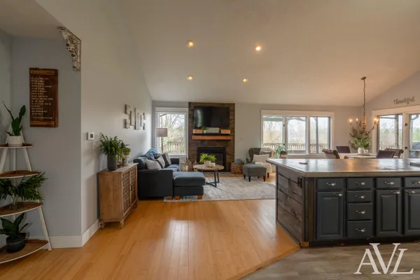 $549,900 | 11855 Woodland Park Drive Northeast, Belding, MI 48809