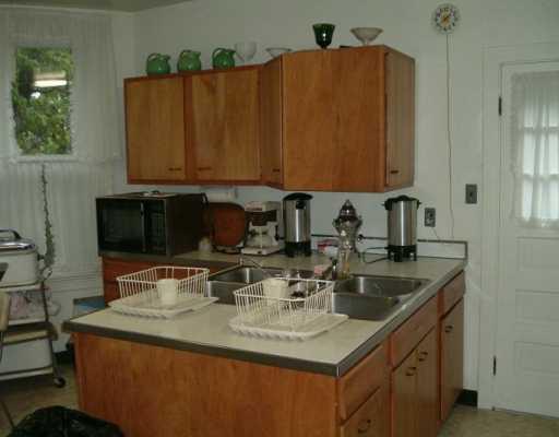103 Overbrook Boulevard Carrick, PA 15210 - Photo 3 of 7 Kitchen.