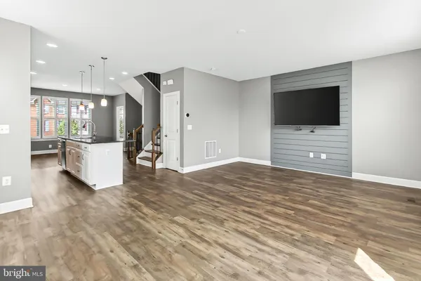 $623,500 | 7081 Mongoose Trail, Gainesville, VA 20155