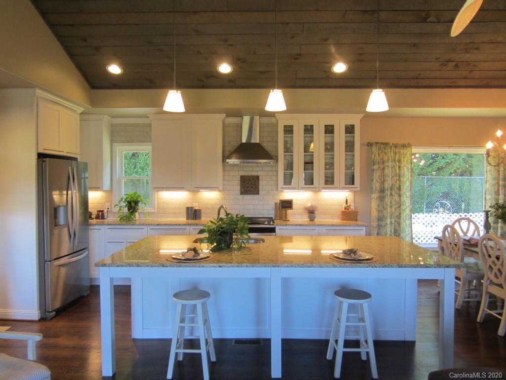 106 Trantham Road Canton, NC 28716 - Photo 11 of 30