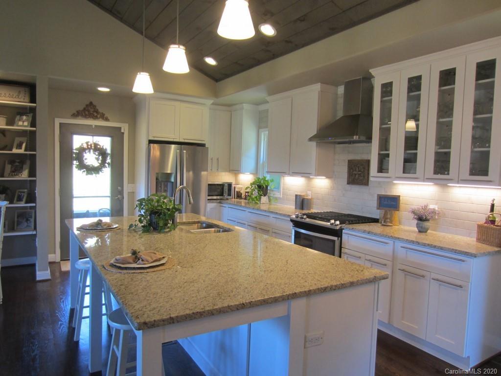106 Trantham Road Canton, NC 28716 - Photo 12 of 30