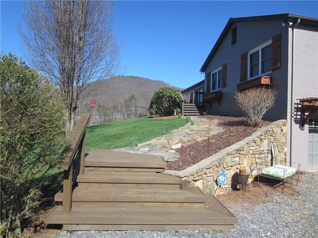 106 Trantham Road Canton, NC 28716 - Photo 3 of 30
