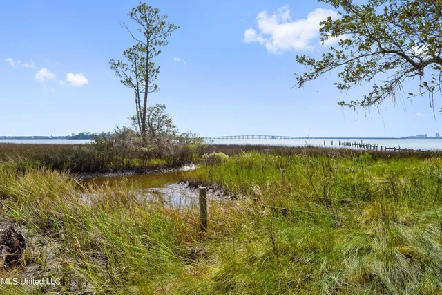 $750,000 | 15000 Hummingbird Lane, Biloxi, MS 39532