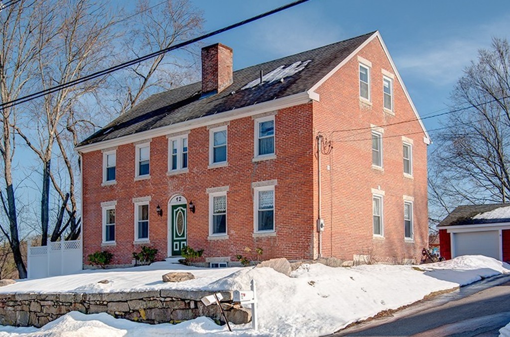 12 Whitins Road Sutton, MA 01590 - Photo 1 of 19
