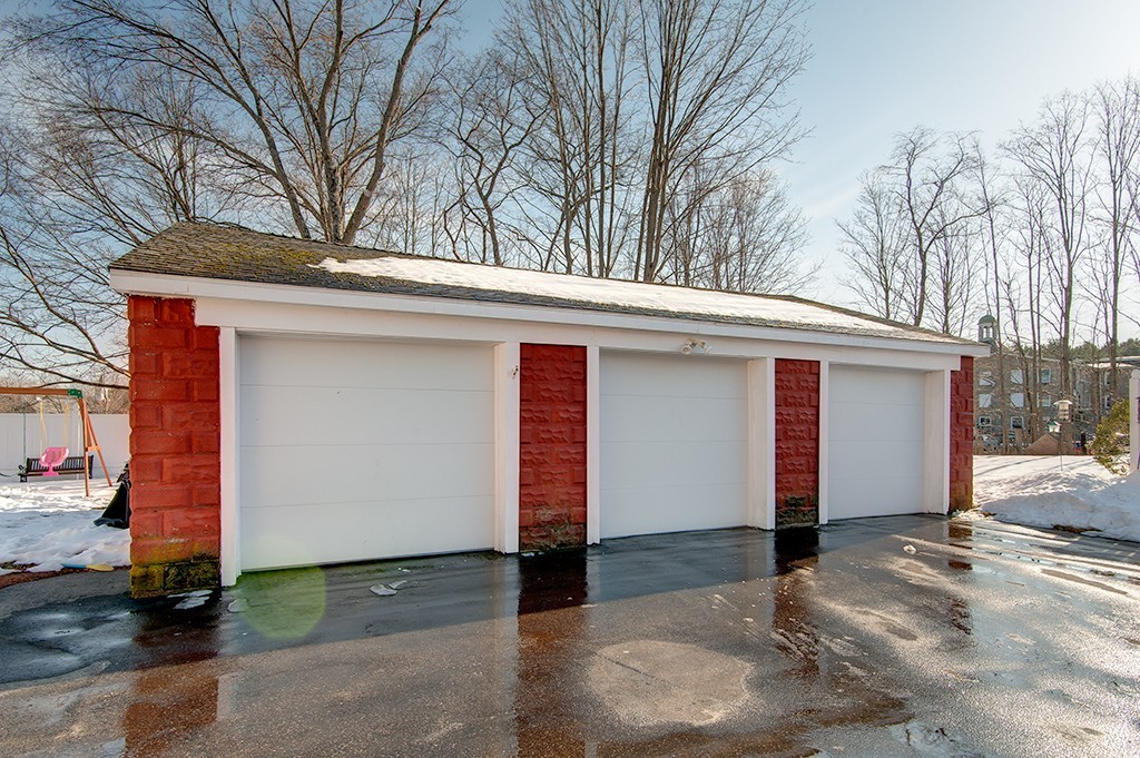 12 Whitins Road Sutton, MA 01590 - Photo 18 of 19