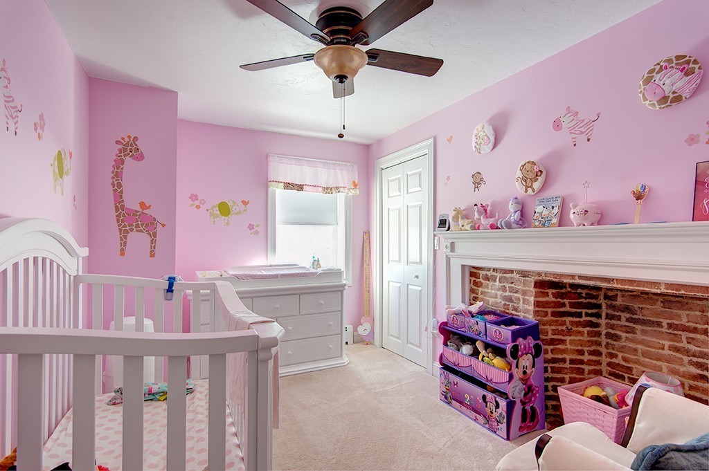 12 Whitins Road Sutton, MA 01590 - Photo 9 of 19