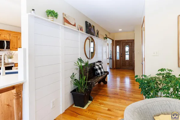 $725,000 | 4230 Northwest Valencia Road, Silver Lake, KS 66539