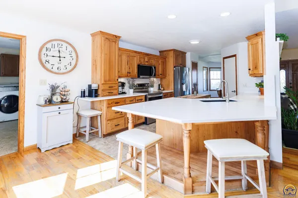 $725,000 | 4230 Northwest Valencia Road, Silver Lake, KS 66539