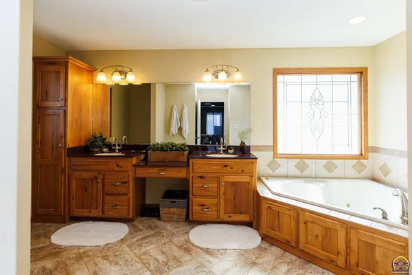 $725,000 | 4230 Northwest Valencia Road, Silver Lake, KS 66539