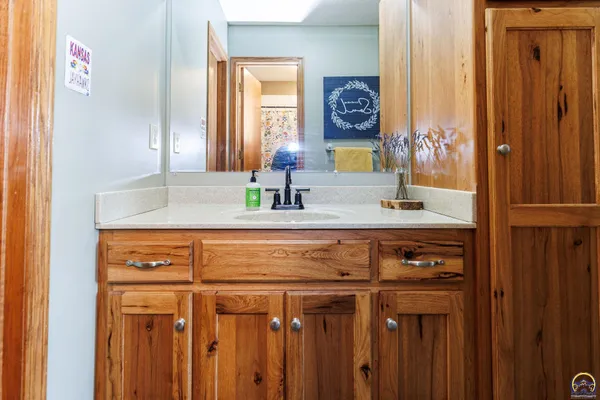 $725,000 | 4230 Northwest Valencia Road, Silver Lake, KS 66539