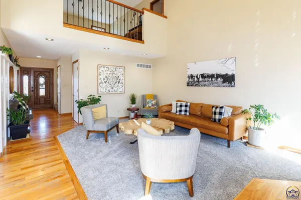 $725,000 | 4230 Northwest Valencia Road, Silver Lake, KS 66539