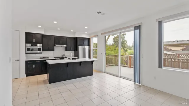 $688,000 | 4608 Tavares Lane, Santa Rosa, CA 95409