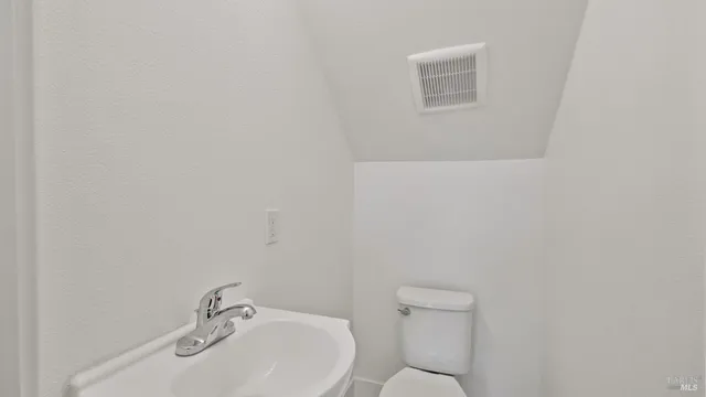 $688,000 | 4608 Tavares Lane, Santa Rosa, CA 95409