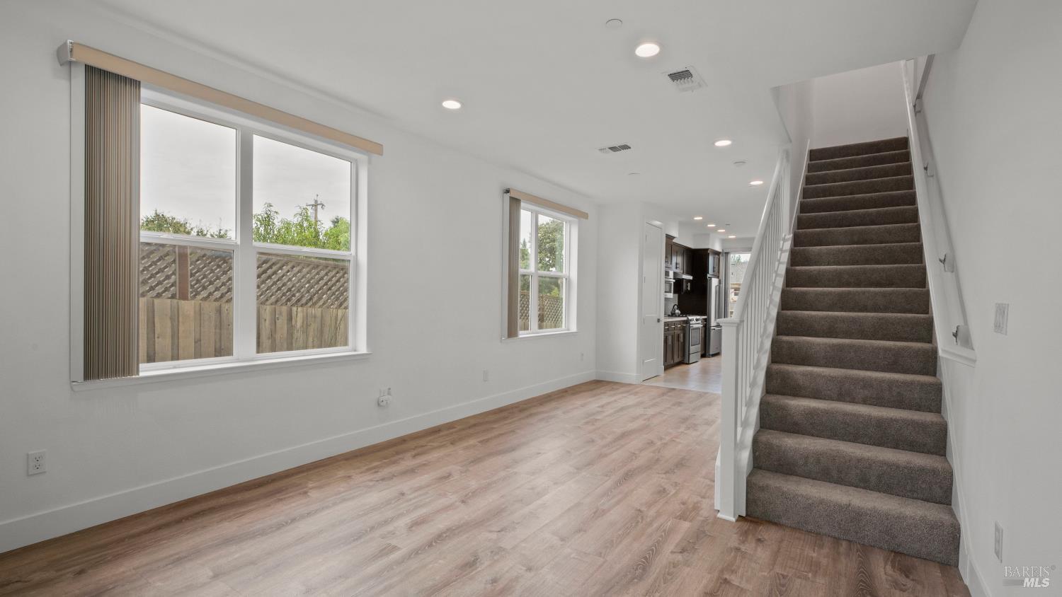 4608 Tavares Lane Santa Rosa, CA 95409 - Photo 5 of 37