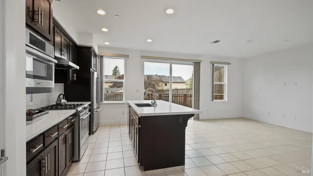 $688,000 | 4608 Tavares Lane, Santa Rosa, CA 95409