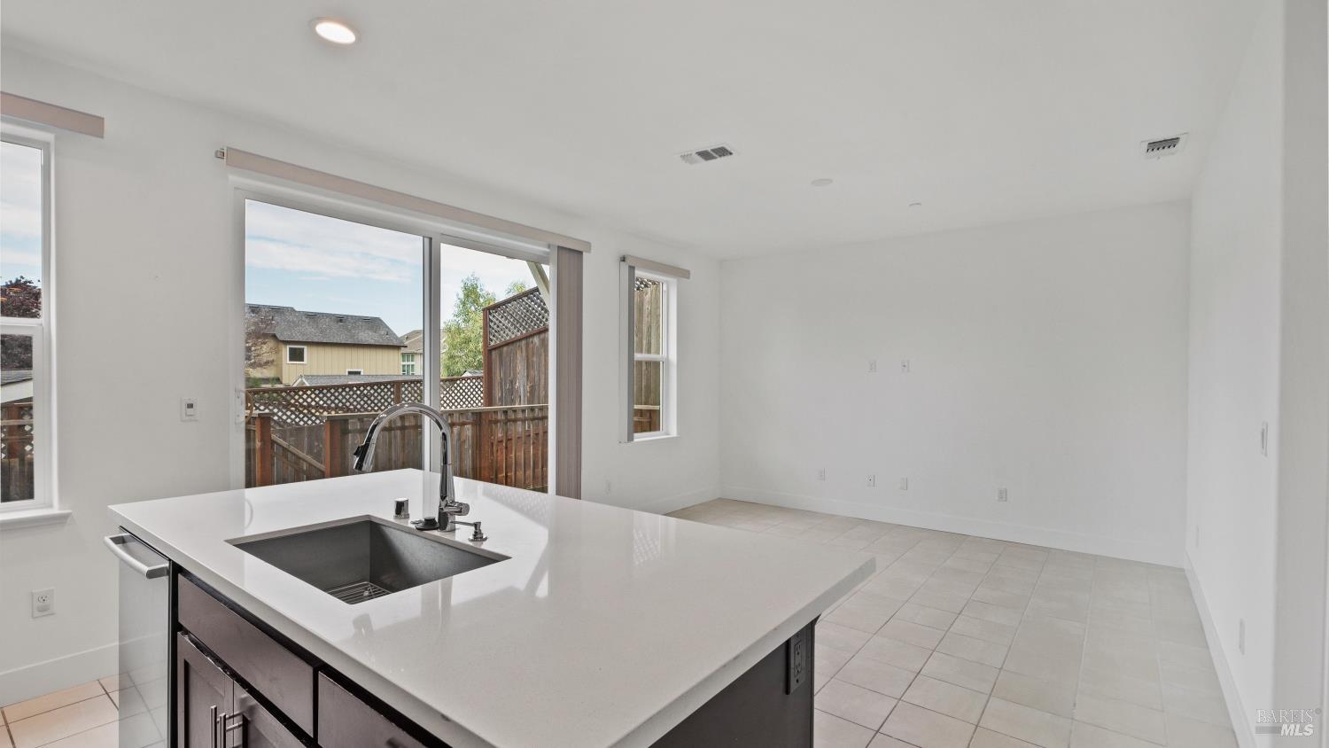 4608 Tavares Lane Santa Rosa, CA 95409 - Photo 9 of 37