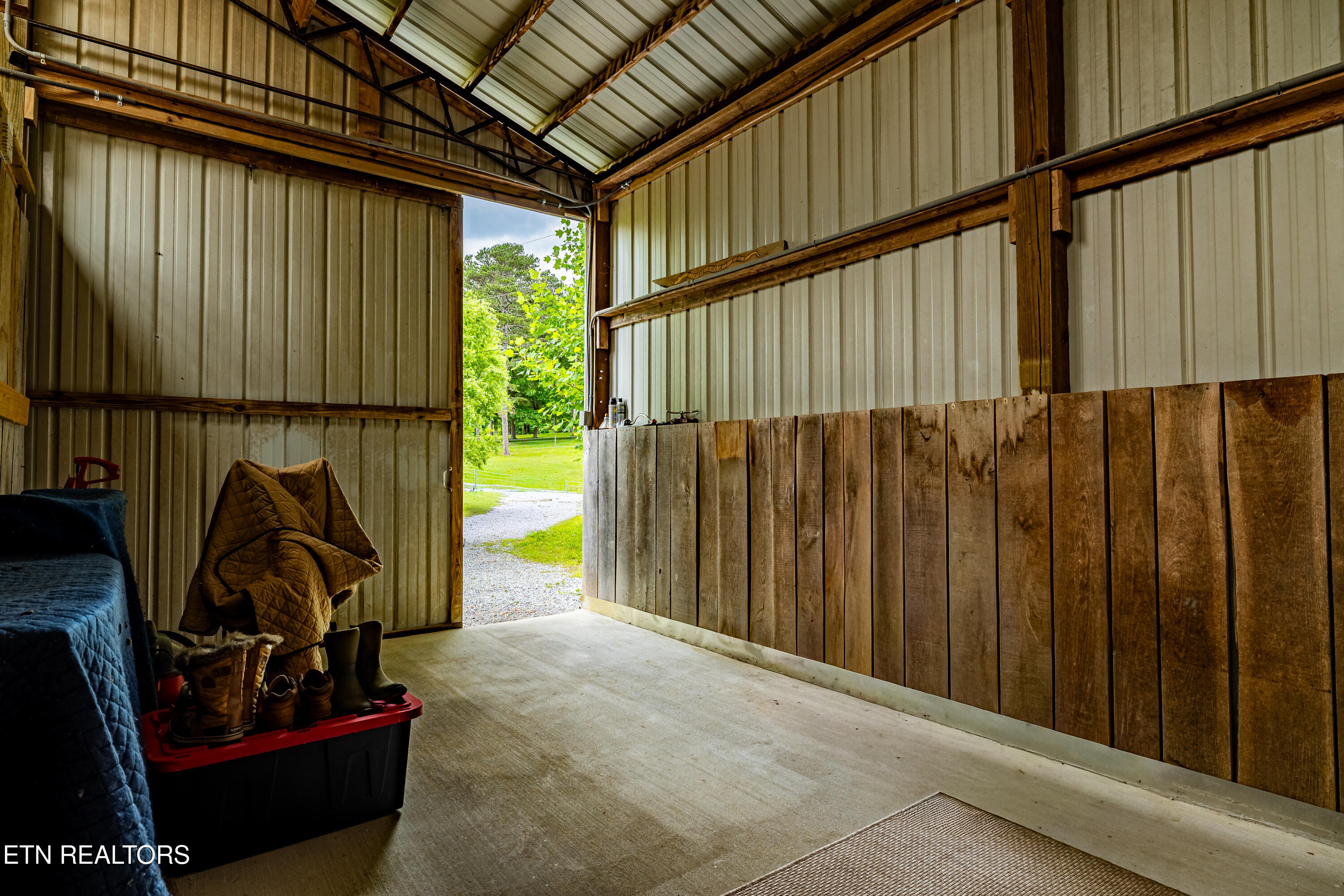 1152 Brier Branch Road Graysville, TN 37338 - Photo 10 of 49 Enclosed Entry Storage