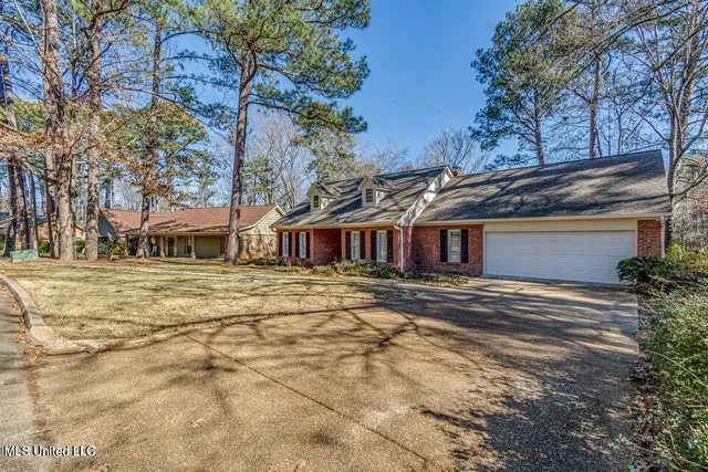 $2,400 | 560 Dixton Drive, Brandon, MS 39047