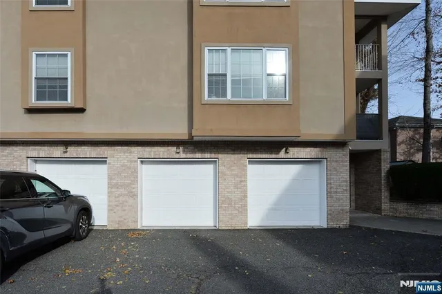 $499,000 | 150 Grand Avenue, Unit 1A, Hackensack, NJ 07601