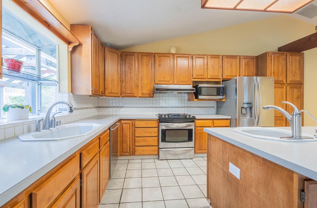 18191 Berta Canyon Road Salinas, CA 93907 - Photo 20 of 35