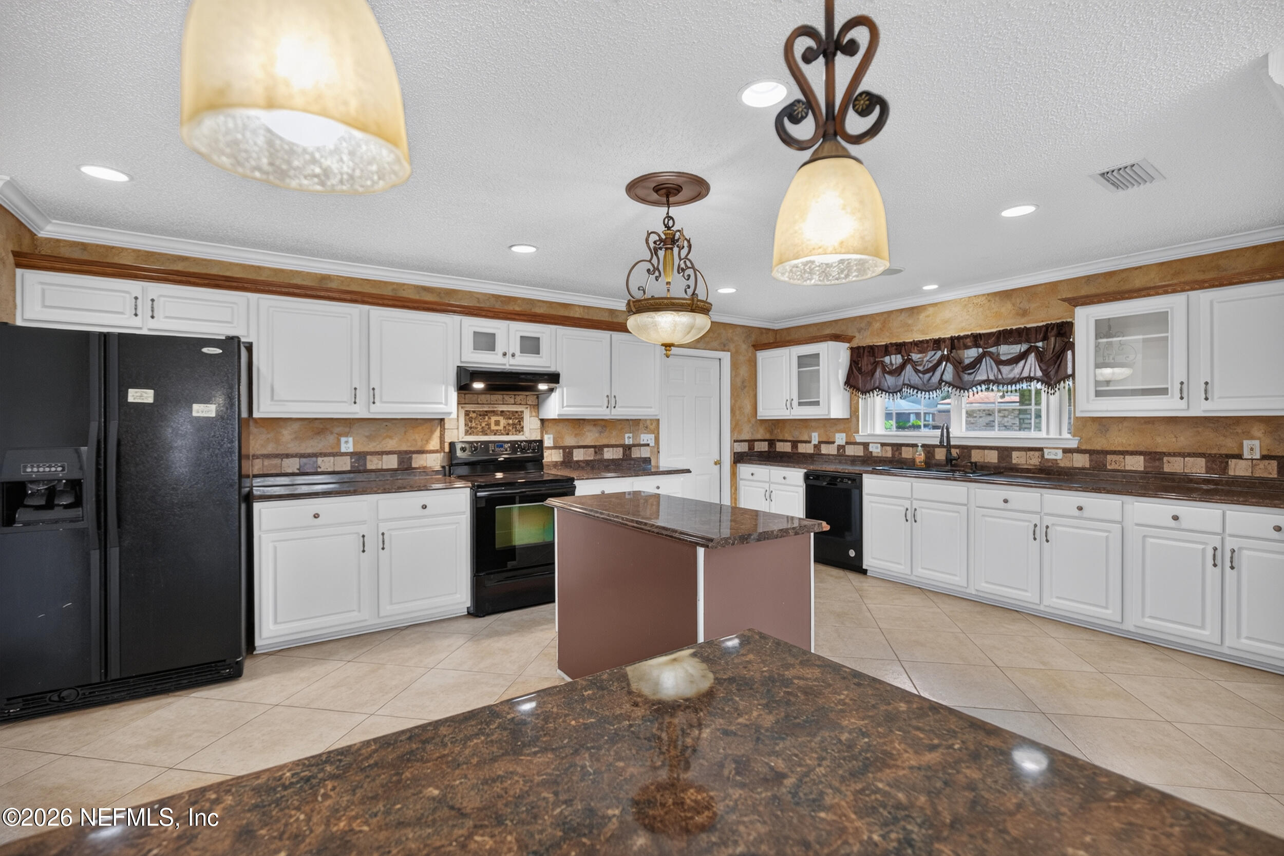2432 Mallory Hills Road Jacksonville, FL 32221 - Photo 21 of 68 21_kitchen 2