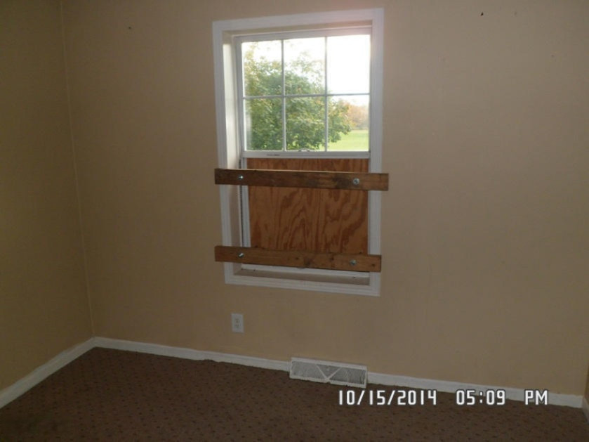 6825 Whites Bridge Road Belding, MI 48809 - Photo 7 of 9 Bed 3