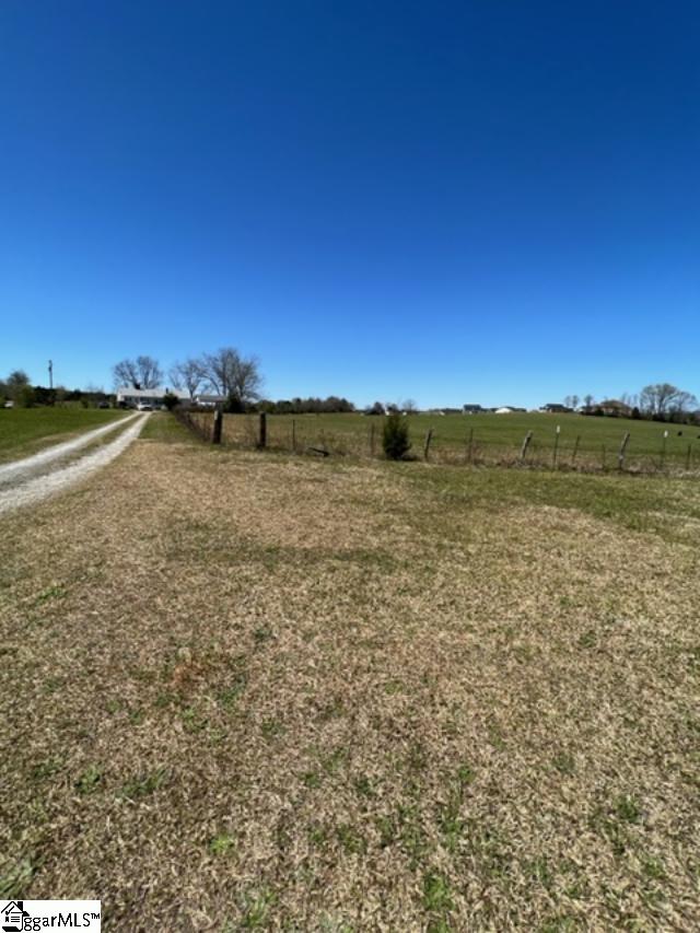 3963 Jordan Road Greer, SC 29651 - Photo 7 of 30