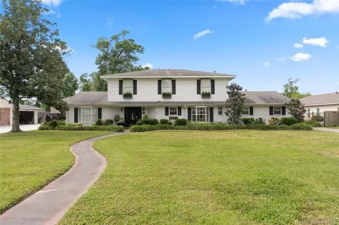 $484,900 | 1117 Inverness Drive, Lake Charles, LA 70605