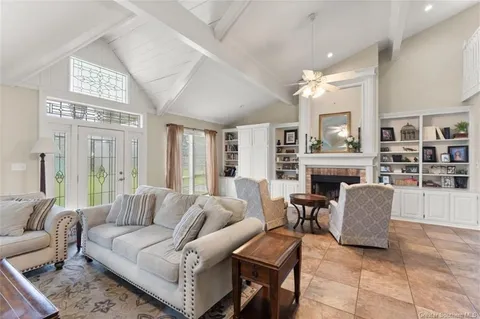 $484,900 | 1117 Inverness Drive, Lake Charles, LA 70605