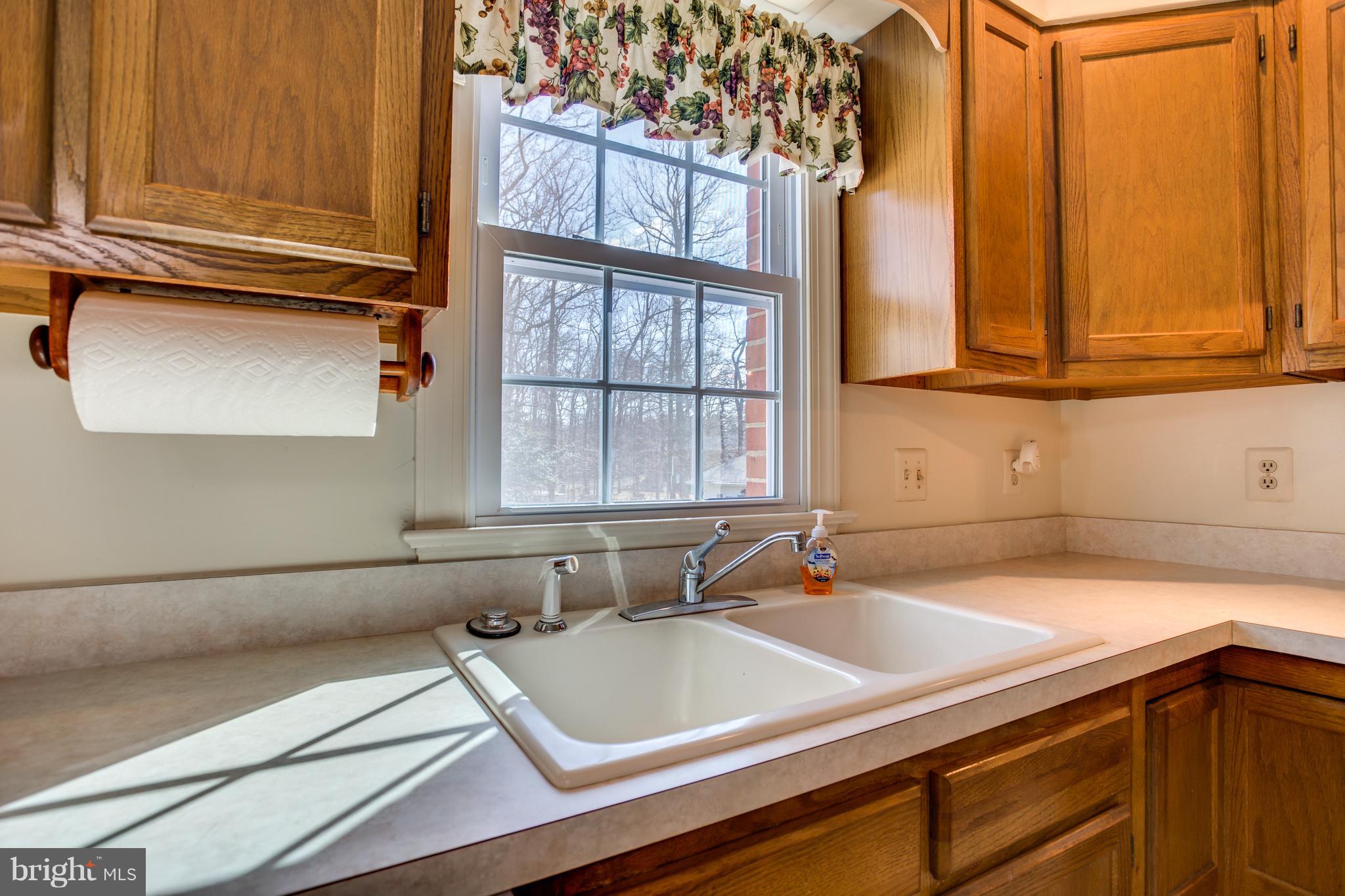 4950 Lansdowne Road Fredericksburg, VA 22408 - Photo 9 of 29 Kitchen with double sink