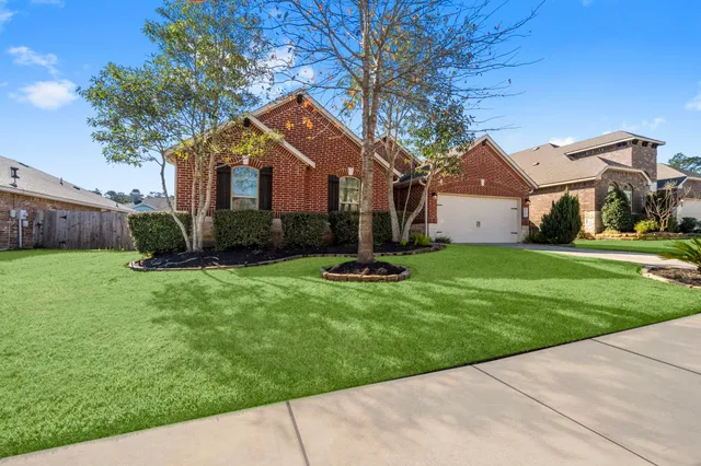 $395,000 | 1506 Heartwood Drive, Conroe, TX 77384