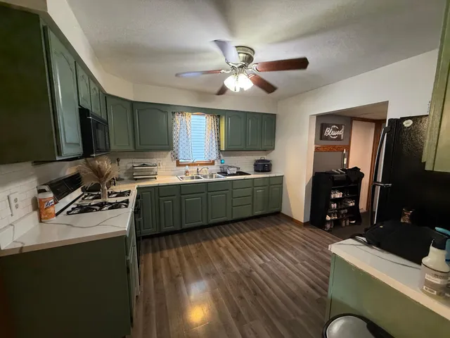 $135,000 | 114 North 2nd Avenue East, Truman, MN 56088