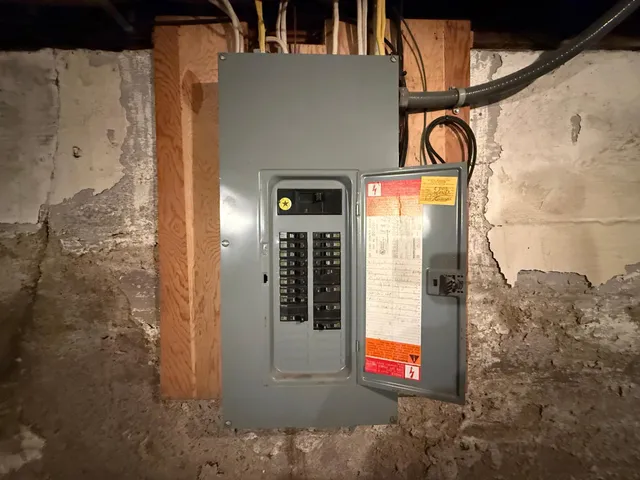 $135,000 | 114 North 2nd Avenue East, Truman, MN 56088