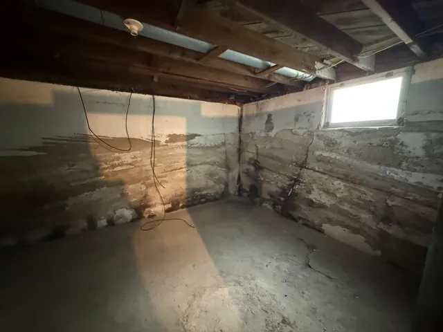 $135,000 | 114 North 2nd Avenue East, Truman, MN 56088